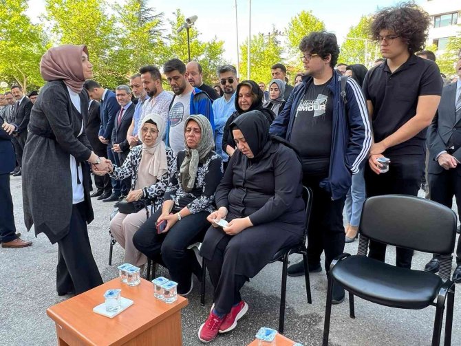 Odasında Kalp Krizi Geçiren Hakime Mesai Arkadaşlarından Son Görev