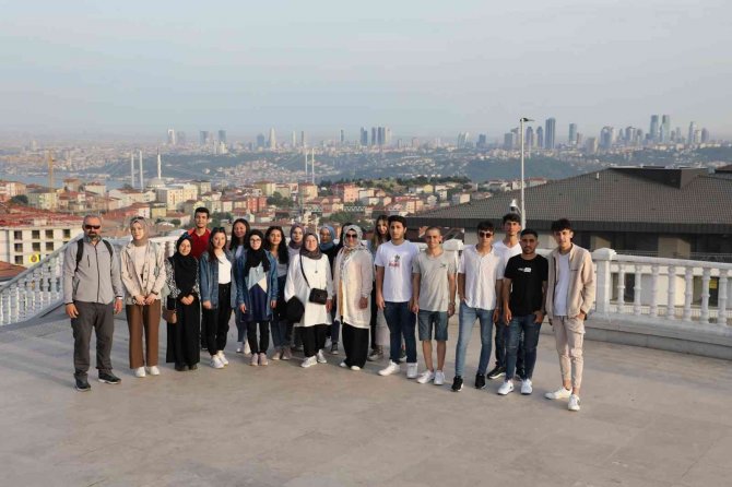 Akyurtlu Gençler İ̇stanbul’da