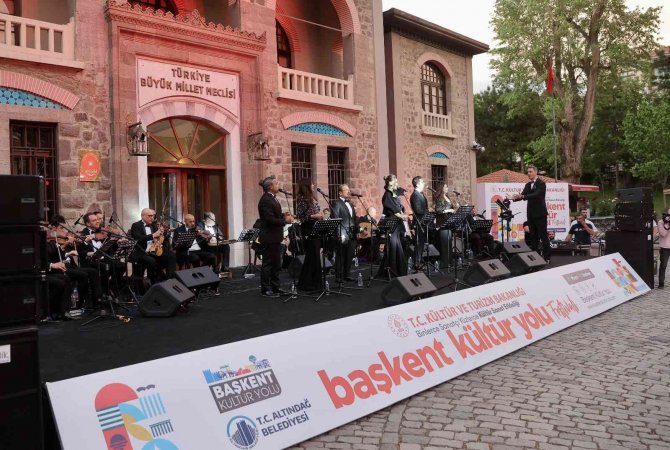 Ankara Devlet Klasik Türk Müziği Korosu, Cumhuriyet Müzesi’nde Konser Verdi