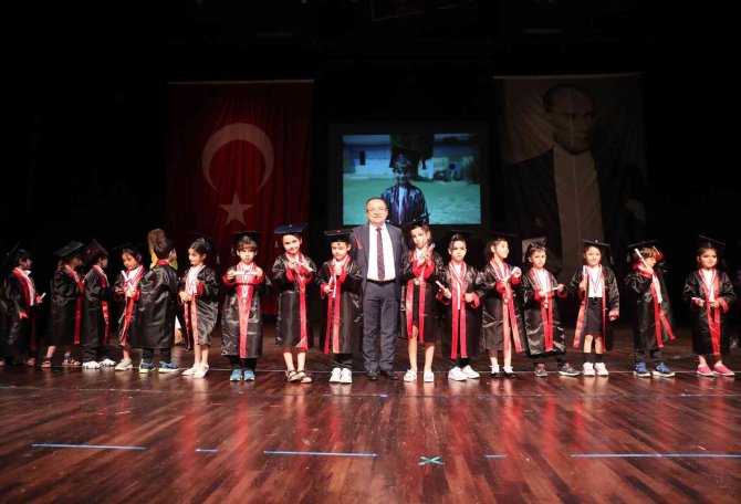 Büyükşehir Belediyesi Kreş Minikleri Kep Attı