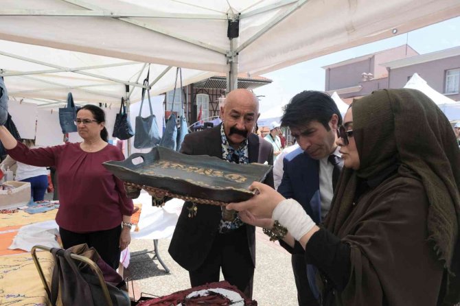 Bursa’da Atıktan Sanata Çevreci Dönüşüm