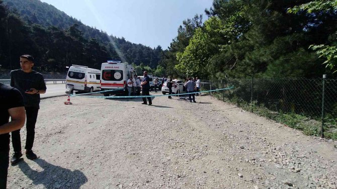 Bursa’da Esrarengiz Ölüm...yanında Tabanca Bulundu