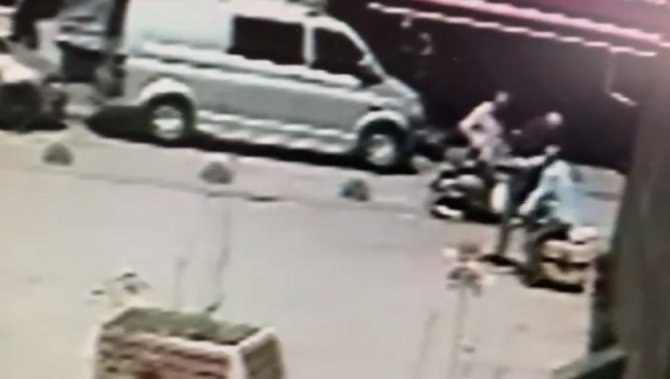 İ̇stanbul’da Cinayetle Biten Kavga Kamerada: 82 Yaşındaki Adamı Kalbinden Bıçakladı