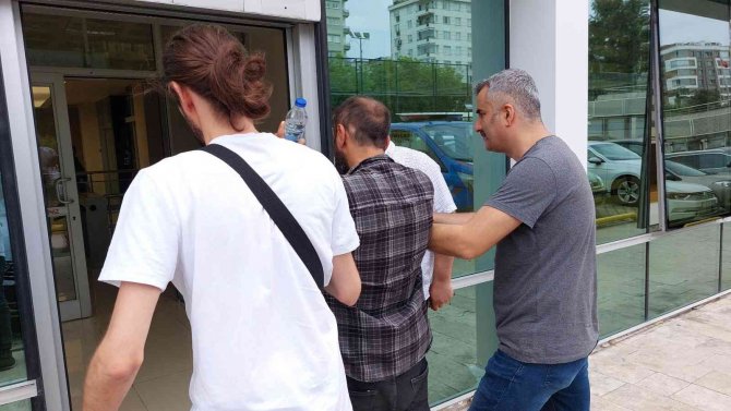 Eski Kız Arkadaşını Kazara Bıçaklayan Şahıs Tutuklandı