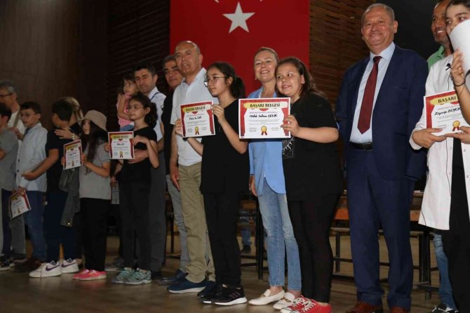 Remzi Molvalıoğlu Ortaokulu Öğrencileri Ustalarını Aratmadı