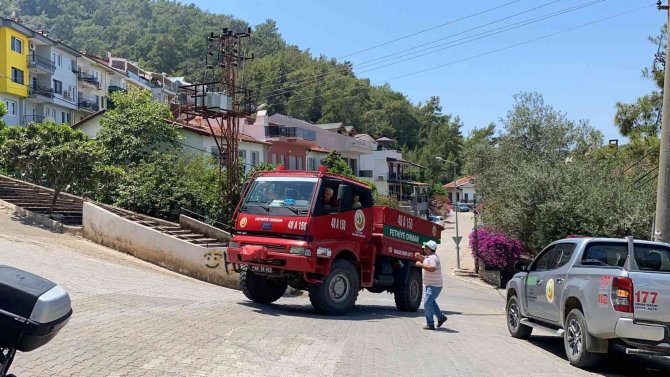 Fethiye Ve Seydikemer’de Çıkan Orman Yangınları Söndürüldü