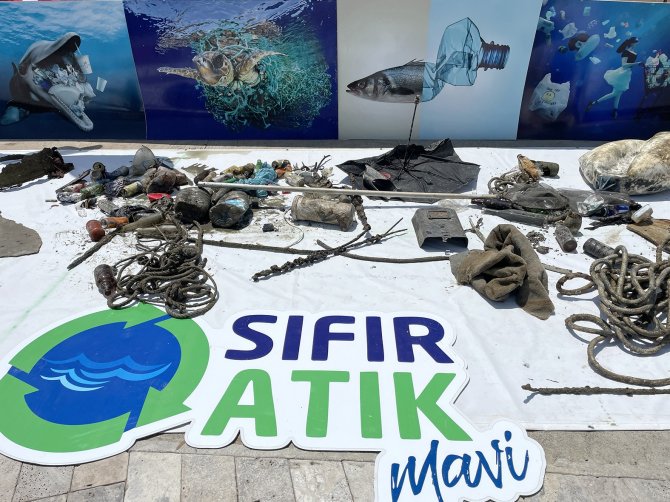 Göcek’te Deniz Dibi Temizliği Yapıldı