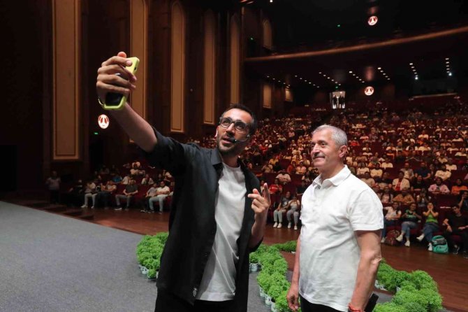 Gri Koç Şahinbeyli Öğrencilerle Bir Araya Geldi