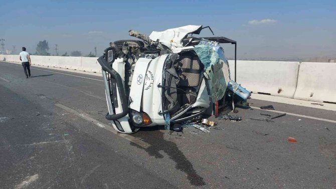 Hatay’da Saman Yangını Zincirlemeye Kazaya Neden Oldu: 10 Yaralı