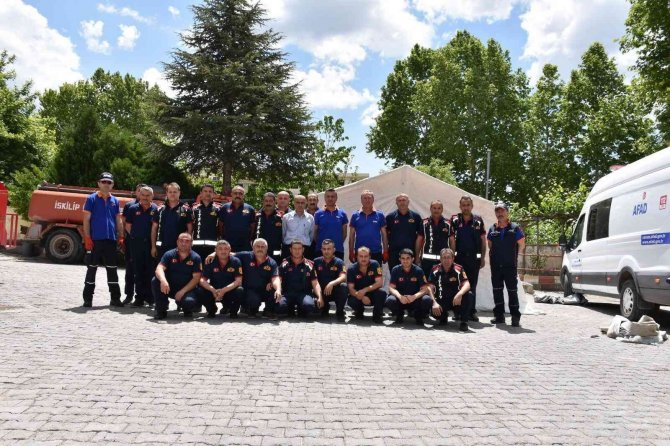 Afad, İtfaiye Personeline Uygulamalı Eğitim Verdi