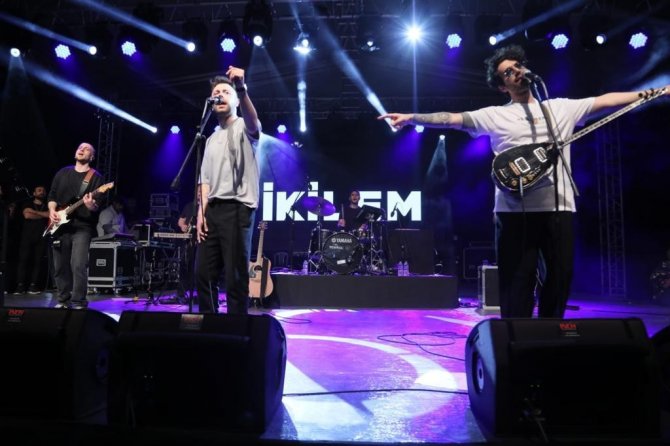 Kağıthaneli Binlerce Genç İ̇kilem Konserinde Buluştu