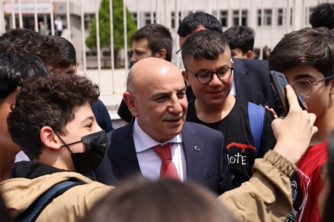 Keçiören’de Türkiye Çevre Haftası İçin Fidan Dikildi
