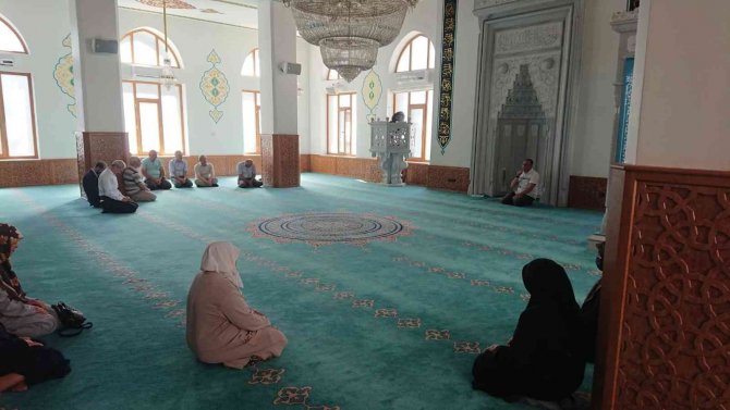 Beyşehir’de Hacı Adaylarına Uygulamalı Eğitim