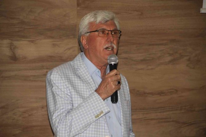 Miniklerden Renkli Yılsonu Etkinliği