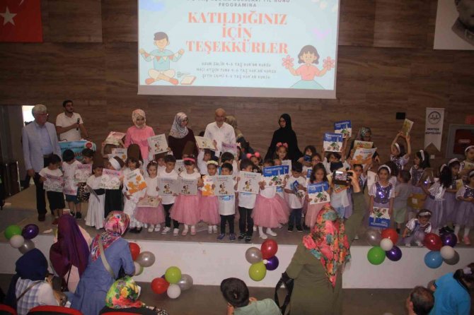 Miniklerden Renkli Yılsonu Etkinliği