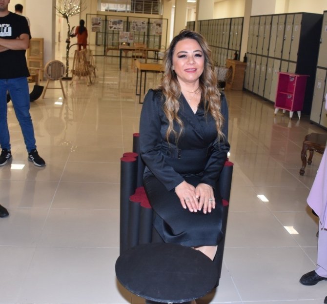 Mtü’de “Sıra Dışı İ̇şler” Mezuniyet Sergisi Açıldı