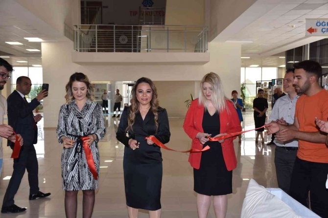 Mtü’de “Sıra Dışı İ̇şler” Mezuniyet Sergisi Açıldı