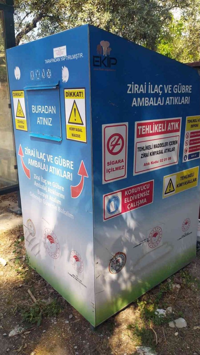 Zirai Atıklar Bertaraf Ediliyor
