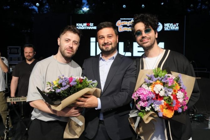 Kağıthaneli Binlerce Genç İ̇kilem Konserinde Buluştu