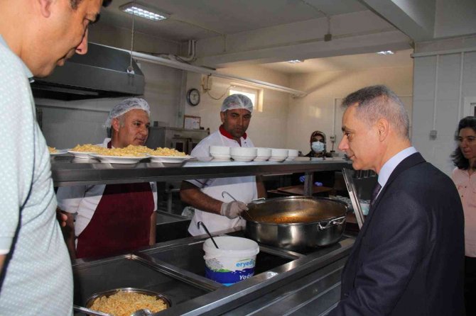 Sağlık Müdürü Tekin, Göreve Başladı