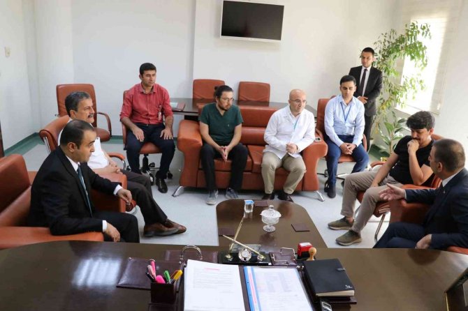 Siirt Valisi Hacıbektaşoğlu, Şiddet Mağduru Doktorla Görüştü