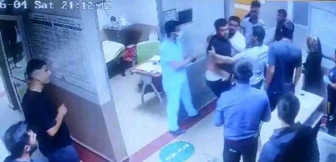 Siirt’te Doktor Darp Edildi, Bakan Koca’dan Açıklama Geldi