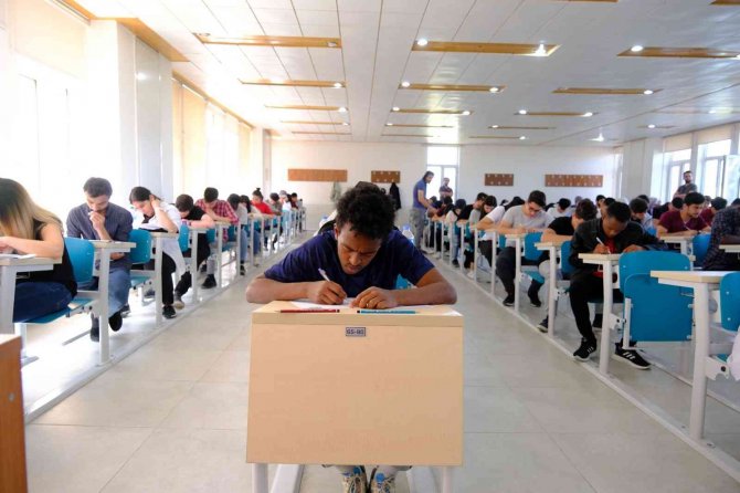 Scü’de Yabancı Öğrenci Sınavı Yapıldı