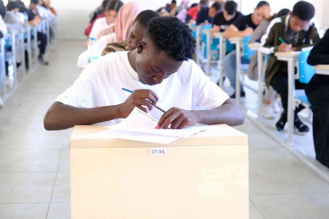 Scü’de Yabancı Öğrenci Sınavı Yapıldı