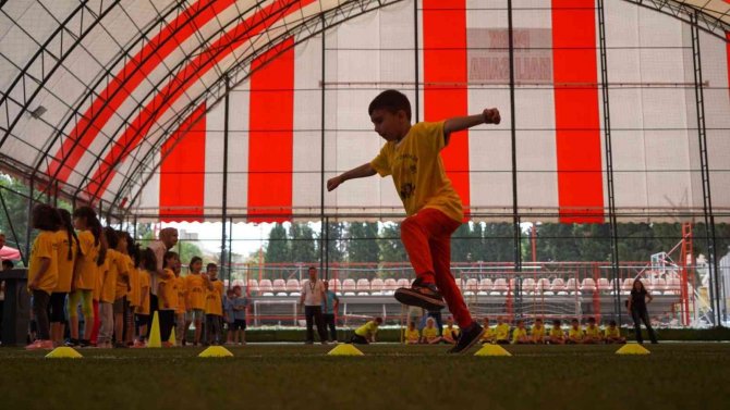 Sokak Oyunları Altıeylül’de Tekrar Hayat Buldu