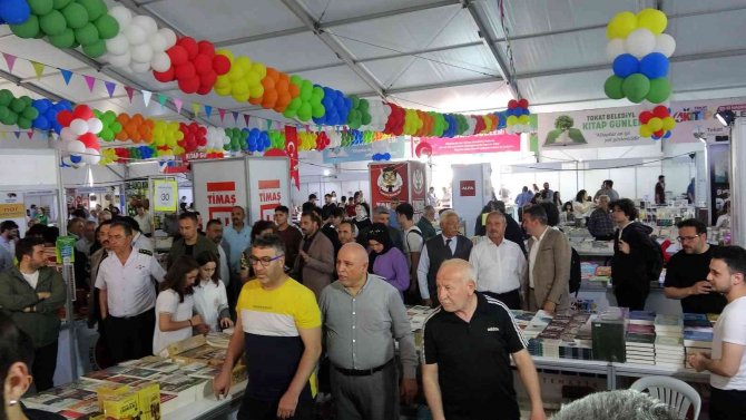 Tokat’ta Dev Çadırda 1 Milyon Kitap Okuyucularla Buluştu