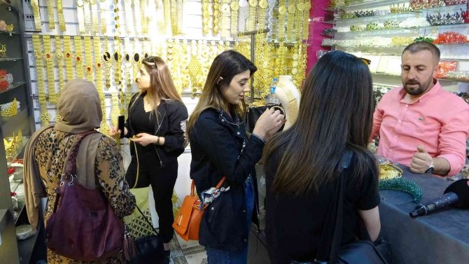 Altın Fiyatlarındaki Artış İmitasyona Rağbeti Artırdı