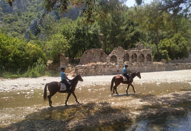 Olympos Ve Adrasan’da Atlı Birlikler Göreve Başladı