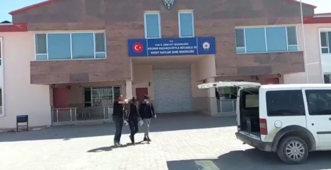 Van’da 5 Organizatör Tutuklandı