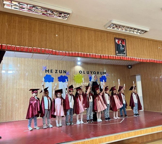 Sabancı’nın Minikleri Sahnede Devleşti