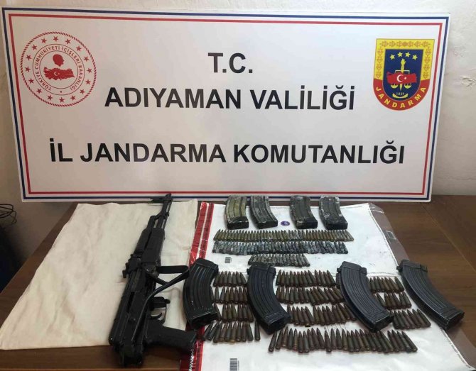 Adıyaman’da Terör Örgütüne Ait Silah Ve Gıda Maddeleri Ele Geçirildi