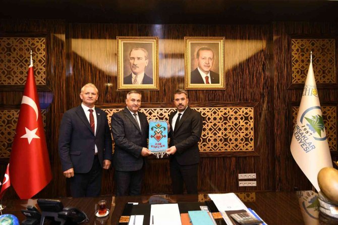 Türk Dünyasından Pursaklar’a Yoğun İlgi