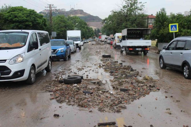 Ankara’da Sağanağın Bilançosu Ağır Oldu