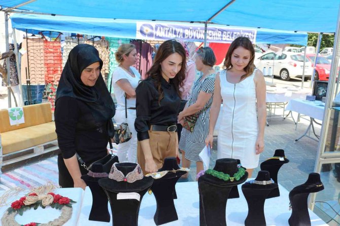 Serik Atasem’de Yıl Sonu Sergisi Düzenlendi