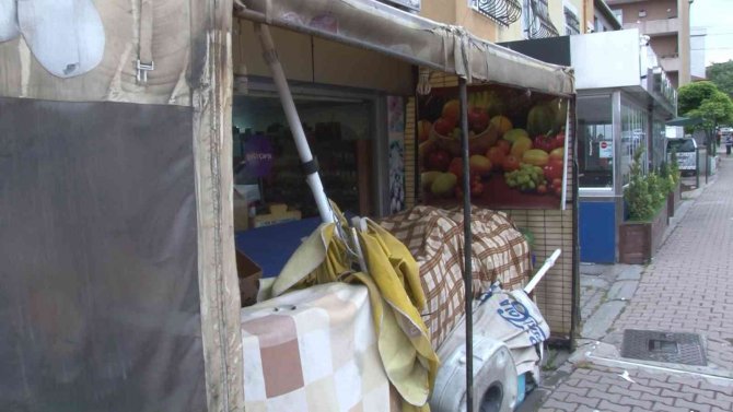 Ataşehir ’De Levyeli Soygun: 80 Bin Liralık Sigara Çaldılar