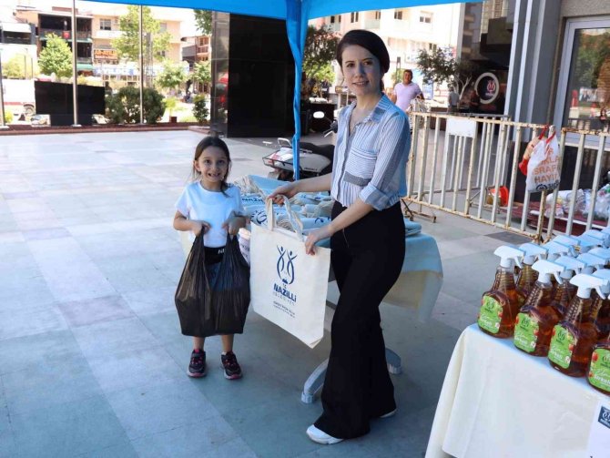 Nazilli’de 3 Saatte 50 Bin Atık Pil Topladılar