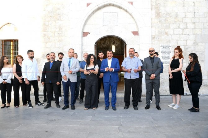 Başkan Gürkan, ‘İ̇şler Nasıl Karma Sergisi’ Açılışına Katıldı
