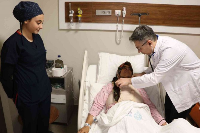 300 Binde Bir Görülen Hastalığa Yakalandı