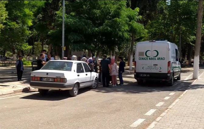 Tırın Altında Kalan 14 Yaşındaki Çocuk Öldü