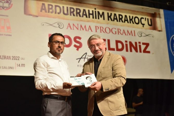 Prof. Dr. Karakoç; “ Abdurrahim Karakoç, Nizam-ı Alem, İ̇lah-i Kelimetullah Davasından Vazgeçmedi, O Davanın Derdine Düştü, Bununla Yaşadı”