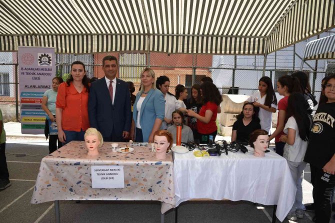 Öğrenciler Sanatsal Becerilerini Konuşturdu