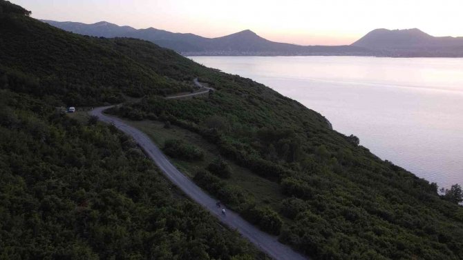 Tatvan’daki Rota, Bisiklet Tutkunlarına Doğa İle İç İçe Bir Seyahat Sunuyor