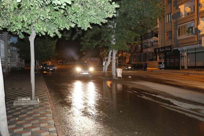 Elazığ’da İlaçlama Çalışmaları Sürüyor