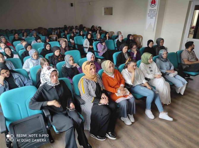 Ahmet Tevfik İ̇leri, İsmini Taşıyan Okulda Anıldı