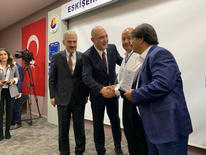 Hisarcıklıoğlu, "Togg Girişimi Türkiye İçin Bir Arabadan Fazlasıdır"