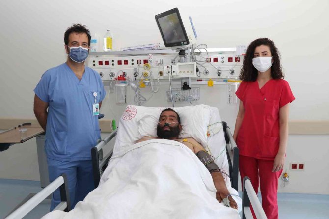 6 Saat Süren Tedavi Yöntemiyle Sağlığına Kavuştu